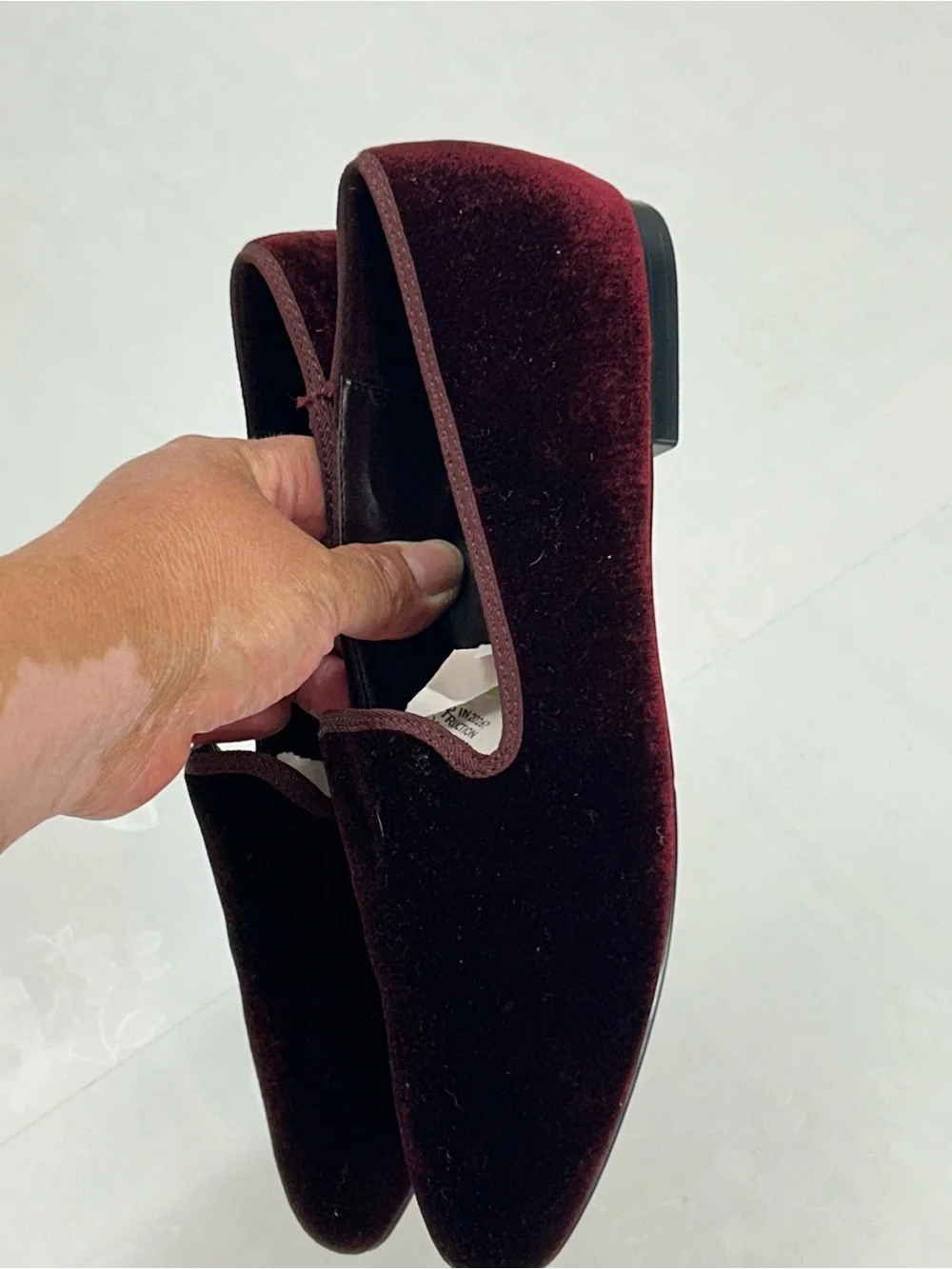 ZARA Women's Burgundy Velvet Slip-On Flats